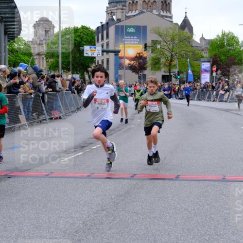 25.04.2026 - Das Zehntel Tim E. http://msf.ph/oto/9574292 25.04.2026 10:50:03 Ziel 5587, 6043, 6059, 6066, 6349, 6414, 6684, 6710, 7257, 7260, 7393, 7582, 7688, 7695, 7929, 7951, 8037, 8040, 8054 meine-sportfotos.de