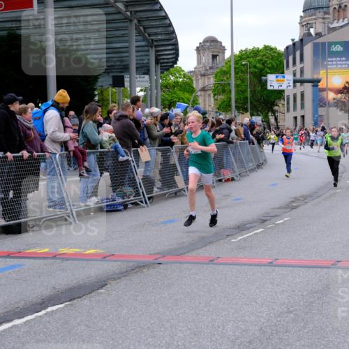 25.04.2026 - Das Zehntel Tim E. http://msf.ph/oto/9574298 25.04.2026 10:50:05 Ziel 5391, 5587, 6059, 6066, 6119, 6349, 6414, 6710, 7257, 7260, 7393, 7582, 7688, 7929, 7951, 8037, 8054 meine-sportfotos.de