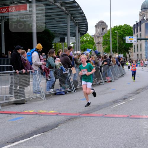 25.04.2026 - Das Zehntel Tim E. http://msf.ph/oto/9574300 25.04.2026 10:50:06 Ziel 5391, 6059, 6066, 6119, 6141, 6414, 6710, 7260, 7393, 7501, 7582, 7688, 7929, 7951, 8037, 8054 meine-sportfotos.de