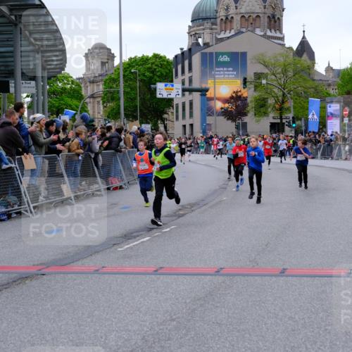 25.04.2026 - Das Zehntel Tim E. http://msf.ph/oto/9574305 25.04.2026 10:50:07 Ziel 5391, 6000, 6059, 6066, 6119, 6141, 6710, 7260, 7393, 7501, 7582, 7929, 7951, 8037, 8054 meine-sportfotos.de