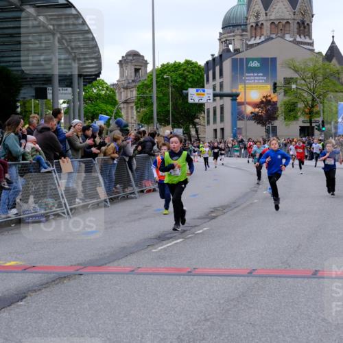 25.04.2026 - Das Zehntel Tim E. http://msf.ph/oto/9574308 25.04.2026 10:50:07 Ziel 5391, 6000, 6059, 6066, 6119, 6141, 6710, 7260, 7393, 7501, 7582, 7929, 7951, 8037, 8054 meine-sportfotos.de