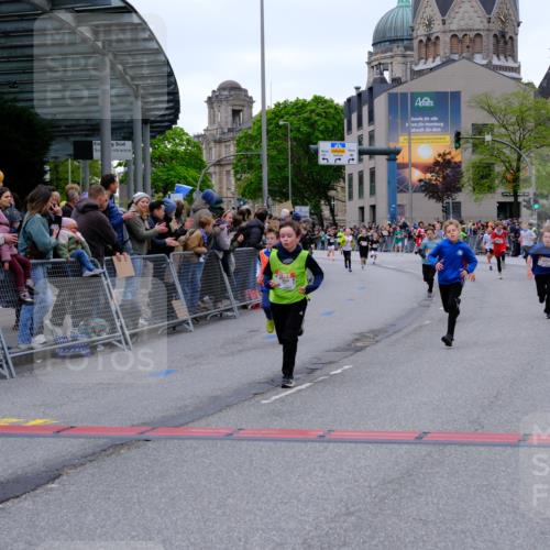 25.04.2026 - Das Zehntel Tim E. http://msf.ph/oto/9574309 25.04.2026 10:50:08 Ziel 5391, 6000, 6059, 6066, 6119, 6141, 6510, 6533, 6710, 7260, 7393, 7501, 7582, 7929, 7951, 8037, 8054 meine-sportfotos.de