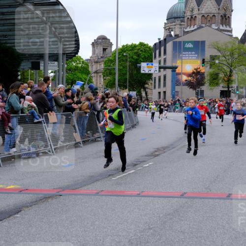 25.04.2026 - Das Zehntel Tim E. http://msf.ph/oto/9574311 25.04.2026 10:50:08 Ziel 5391, 6000, 6059, 6066, 6119, 6141, 6510, 6533, 6710, 7260, 7393, 7501, 7582, 7929, 7951, 8037, 8054 meine-sportfotos.de
