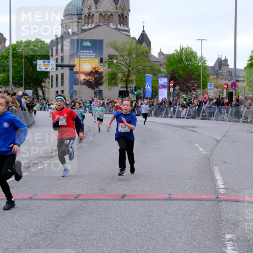 25.04.2026 - Das Zehntel Tim E. http://msf.ph/oto/9574317 25.04.2026 10:50:09 Ziel 5391, 6000, 6059, 6066, 6119, 6141, 6410, 6510, 6533, 6710, 7393, 7501, 7582, 7929, 7951, 8037, 8054 meine-sportfotos.de