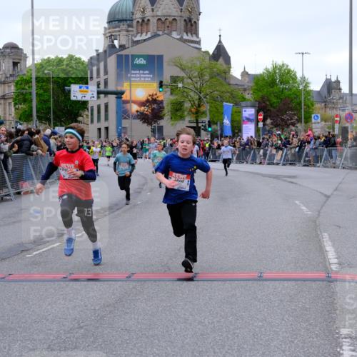 25.04.2026 - Das Zehntel Tim E. http://msf.ph/oto/9574320 25.04.2026 10:50:09 Ziel 5391, 6000, 6059, 6066, 6119, 6141, 6410, 6510, 6533, 6710, 7393, 7501, 7582, 7929, 7951, 8037, 8054 meine-sportfotos.de