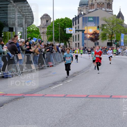 25.04.2026 - Das Zehntel Tim E. http://msf.ph/oto/9574326 25.04.2026 10:50:11 Ziel 5036, 5391, 6000, 6059, 6066, 6119, 6141, 6410, 6510, 6525, 6533, 6555, 7393, 7501, 7582, 7951 meine-sportfotos.de