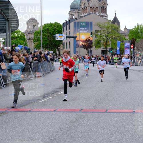 25.04.2026 - Das Zehntel Tim E. http://msf.ph/oto/9574333 25.04.2026 10:50:12 Ziel 5036, 5391, 5482, 6000, 6059, 6066, 6119, 6141, 6410, 6510, 6525, 6533, 6555, 7393, 7501, 7582, 7704, 7951 meine-sportfotos.de