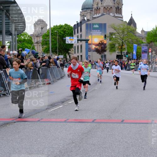 25.04.2026 - Das Zehntel Tim E. http://msf.ph/oto/9574334 25.04.2026 10:50:12 Ziel 5036, 5391, 5482, 6000, 6059, 6066, 6119, 6141, 6410, 6510, 6525, 6533, 6555, 7393, 7501, 7582, 7704, 7951 meine-sportfotos.de