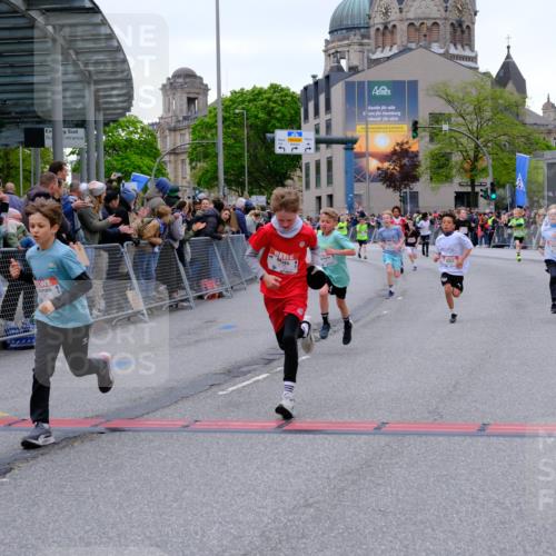 25.04.2026 - Das Zehntel Tim E. http://msf.ph/oto/9574336 25.04.2026 10:50:12 Ziel 5036, 5391, 5482, 6000, 6059, 6066, 6119, 6141, 6410, 6510, 6525, 6533, 6555, 7393, 7501, 7582, 7704, 7951 meine-sportfotos.de