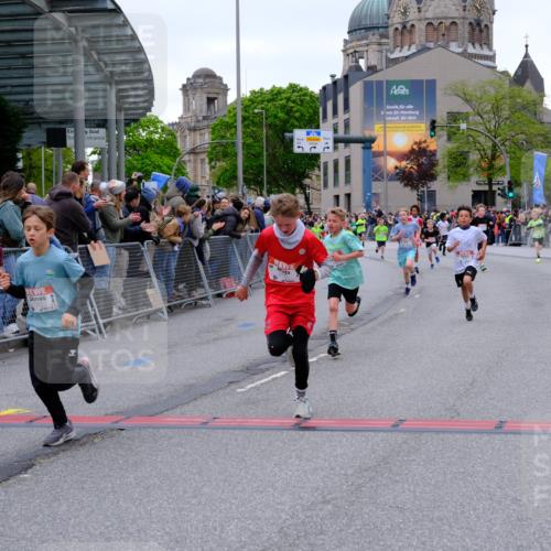 25.04.2026 - Das Zehntel Tim E. http://msf.ph/oto/9574337 25.04.2026 10:50:12 Ziel 5036, 5391, 5482, 6000, 6059, 6066, 6119, 6141, 6410, 6510, 6525, 6533, 6555, 7393, 7501, 7582, 7704, 7951 meine-sportfotos.de