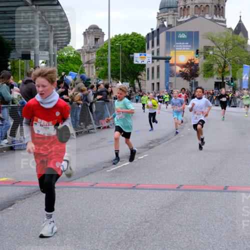 25.04.2026 - Das Zehntel Tim E. http://msf.ph/oto/9574339 25.04.2026 10:50:13 Ziel 5036, 5391, 5482, 6000, 6059, 6066, 6119, 6141, 6410, 6510, 6525, 6533, 6555, 7331, 7393, 7501, 7582, 7704 meine-sportfotos.de