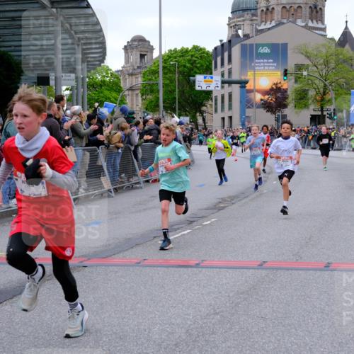 25.04.2026 - Das Zehntel Tim E. http://msf.ph/oto/9574340 25.04.2026 10:50:13 Ziel 5036, 5391, 5482, 6000, 6059, 6066, 6119, 6141, 6410, 6510, 6525, 6533, 6555, 7331, 7393, 7501, 7582, 7704 meine-sportfotos.de