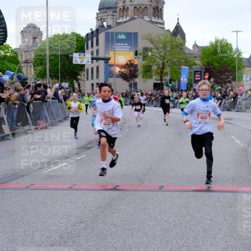 25.04.2026 - Das Zehntel Tim E. http://msf.ph/oto/9574344 25.04.2026 10:50:14 Ziel 5036, 5391, 5482, 6000, 6059, 6066, 6119, 6141, 6410, 6510, 6525, 6533, 6555, 7331, 7393, 7501, 7582, 7704 meine-sportfotos.de