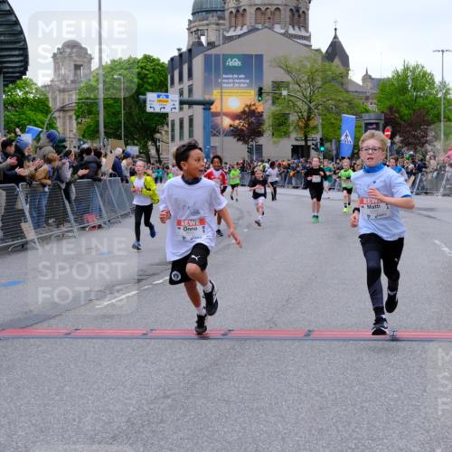 25.04.2026 - Das Zehntel Tim E. http://msf.ph/oto/9574346 25.04.2026 10:50:14 Ziel 5036, 5391, 5482, 6000, 6059, 6066, 6119, 6141, 6410, 6510, 6525, 6533, 6555, 7331, 7393, 7501, 7582, 7704 meine-sportfotos.de