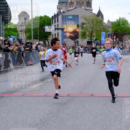 25.04.2026 - Das Zehntel Tim E. http://msf.ph/oto/9574347 25.04.2026 10:50:14 Ziel 5036, 5391, 5482, 6000, 6059, 6066, 6119, 6141, 6410, 6510, 6525, 6533, 6555, 7331, 7393, 7501, 7582, 7704 meine-sportfotos.de