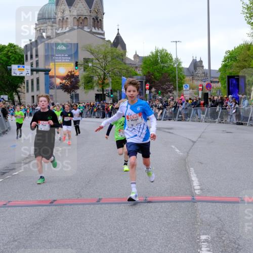 25.04.2026 - Das Zehntel Tim E. http://msf.ph/oto/9574362 25.04.2026 10:50:18 Ziel 5036, 5110, 5287, 5298, 5482, 5736, 6000, 6141, 6410, 6510, 6525, 6533, 6555, 6733, 7331, 7501, 7704, 7928 meine-sportfotos.de