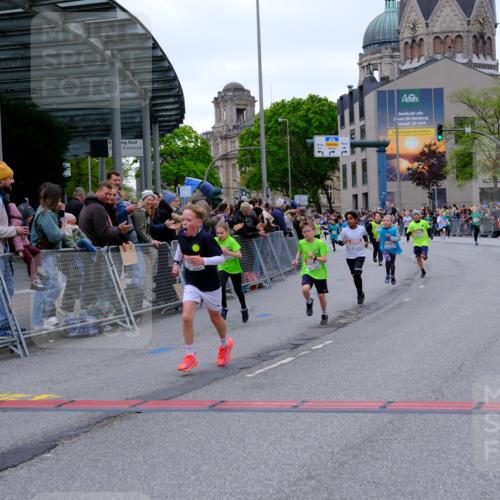 25.04.2026 - Das Zehntel Tim E. http://msf.ph/oto/9574370 25.04.2026 10:50:20 Ziel 5036, 5110, 5287, 5298, 5482, 5736, 6410, 6510, 6525, 6533, 6555, 6717, 6733, 7331, 7704, 7928 meine-sportfotos.de