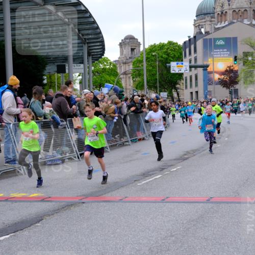25.04.2026 - Das Zehntel Tim E. http://msf.ph/oto/9574380 25.04.2026 10:50:22 Ziel 5036, 5110, 5287, 5298, 5482, 5736, 6099, 6525, 6555, 6717, 6733, 7331, 7546, 7704, 7928 meine-sportfotos.de