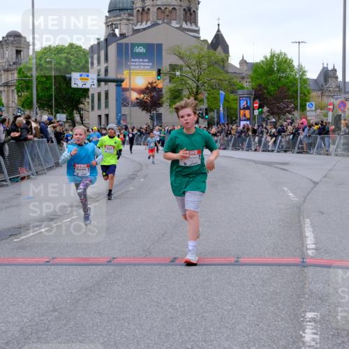 25.04.2026 - Das Zehntel Tim E. http://msf.ph/oto/9574386 25.04.2026 10:50:23 Ziel 5110, 5287, 5298, 5482, 5736, 5869, 5885, 6099, 6496, 6555, 6717, 6733, 6919, 7331, 7546, 7704, 7928 meine-sportfotos.de