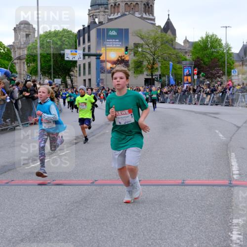 25.04.2026 - Das Zehntel Tim E. http://msf.ph/oto/9574390 25.04.2026 10:50:23 Ziel 5110, 5287, 5298, 5482, 5736, 5869, 5885, 6099, 6496, 6555, 6717, 6733, 6919, 7331, 7546, 7704, 7928 meine-sportfotos.de