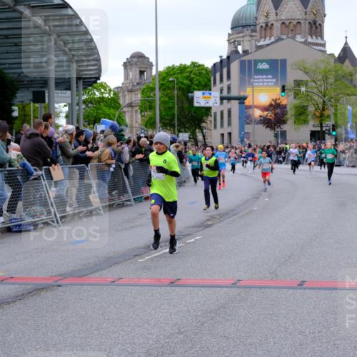 25.04.2026 - Das Zehntel Tim E. http://msf.ph/oto/9574393 25.04.2026 10:50:24 Ziel 5110, 5287, 5298, 5482, 5736, 5811, 5869, 5885, 6099, 6496, 6717, 6733, 6919, 7331, 7546, 7704, 7725, 7928 meine-sportfotos.de