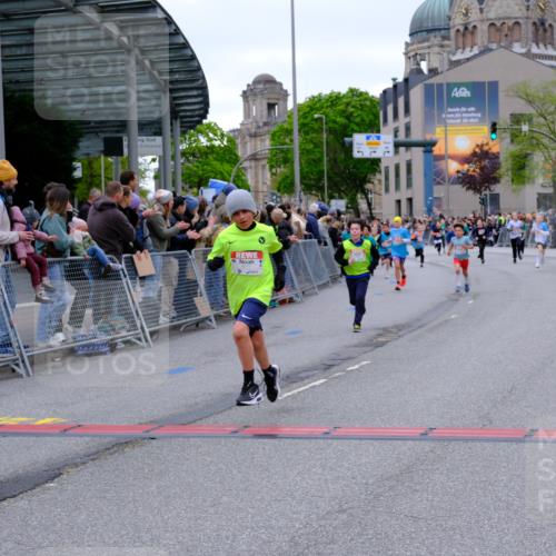 25.04.2026 - Das Zehntel Tim E. http://msf.ph/oto/9574397 25.04.2026 10:50:25 Ziel 5110, 5287, 5298, 5422, 5457, 5458, 5736, 5743, 5811, 5869, 5885, 6099, 6496, 6717, 6733, 6919, 7104, 7331, 7546, 7725, 7928 meine-sportfotos.de