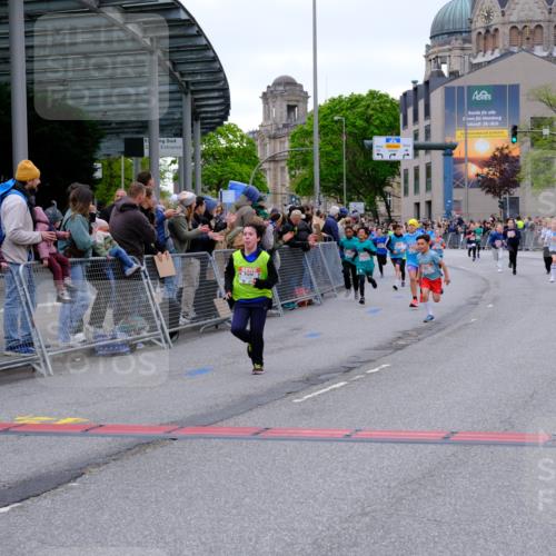 25.04.2026 - Das Zehntel Tim E. http://msf.ph/oto/9574400 25.04.2026 10:50:26 Ziel 5110, 5287, 5298, 5422, 5457, 5458, 5736, 5743, 5811, 5869, 5885, 6099, 6496, 6717, 6733, 6919, 7104, 7198, 7199, 7201, 7546, 7725, 7928 meine-sportfotos.de