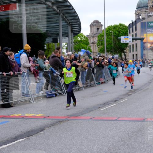 25.04.2026 - Das Zehntel Tim E. http://msf.ph/oto/9574404 25.04.2026 10:50:26 Ziel 5110, 5287, 5298, 5422, 5457, 5458, 5736, 5743, 5811, 5869, 5885, 6099, 6496, 6717, 6733, 6919, 7104, 7198, 7199, 7201, 7546, 7725, 7928 meine-sportfotos.de