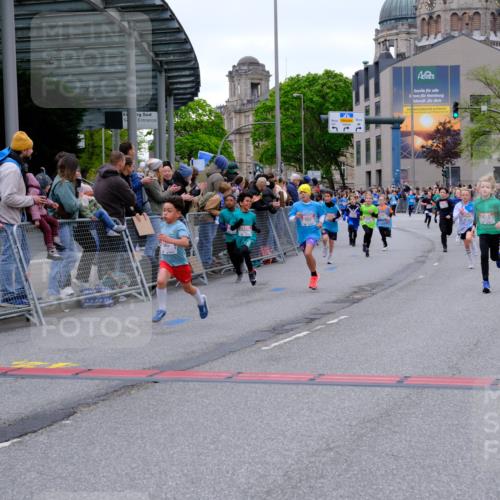 25.04.2026 - Das Zehntel Tim E. http://msf.ph/oto/9574407 25.04.2026 10:50:27 Ziel 5110, 5287, 5298, 5422, 5457, 5458, 5736, 5743, 5811, 5869, 5885, 6099, 6496, 6717, 6733, 6919, 7104, 7198, 7199, 7201, 7391, 7546, 7725, 7928, 7955 meine-sportfotos.de