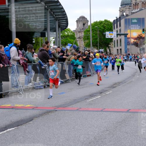 25.04.2026 - Das Zehntel Tim E. http://msf.ph/oto/9574408 25.04.2026 10:50:27 Ziel 5110, 5287, 5298, 5422, 5457, 5458, 5736, 5743, 5811, 5869, 5885, 6099, 6496, 6717, 6733, 6919, 7104, 7198, 7199, 7201, 7391, 7546, 7725, 7928, 7955 meine-sportfotos.de