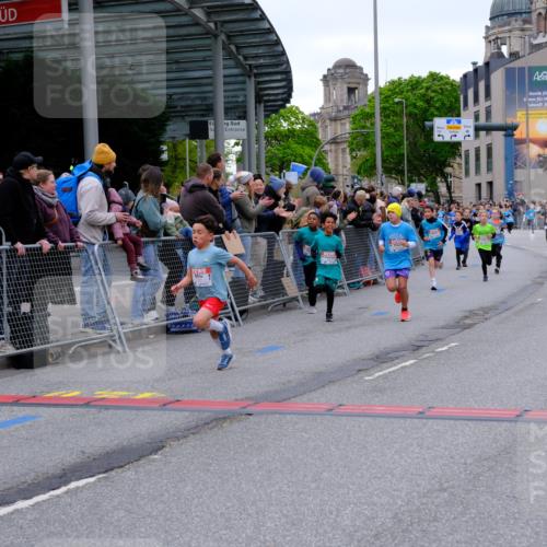 25.04.2026 - Das Zehntel Tim E. http://msf.ph/oto/9574409 25.04.2026 10:50:27 Ziel 5110, 5287, 5298, 5422, 5457, 5458, 5736, 5743, 5811, 5869, 5885, 6099, 6496, 6717, 6733, 6919, 7104, 7198, 7199, 7201, 7391, 7546, 7725, 7928, 7955 meine-sportfotos.de
