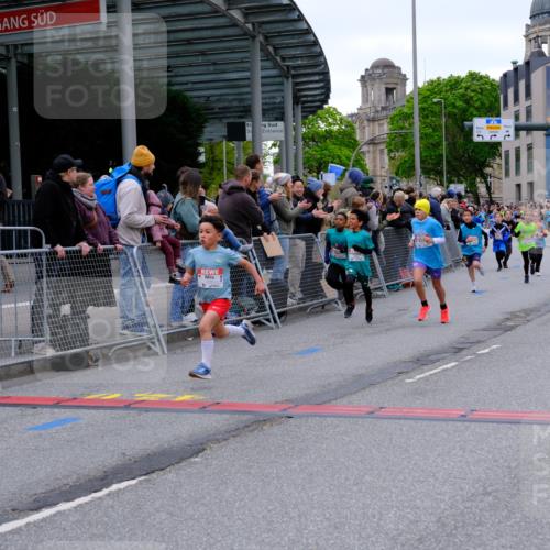 25.04.2026 - Das Zehntel Tim E. http://msf.ph/oto/9574410 25.04.2026 10:50:28 Ziel 5110, 5287, 5298, 5422, 5457, 5458, 5736, 5743, 5811, 5869, 5885, 6099, 6496, 6717, 6919, 7104, 7198, 7199, 7201, 7391, 7546, 7725, 7928, 7955, 7968 meine-sportfotos.de
