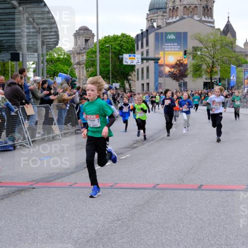 25.04.2026 - Das Zehntel Tim E. http://msf.ph/oto/9574419 25.04.2026 10:50:29 Ziel 5110, 5422, 5457, 5458, 5736, 5743, 5811, 5869, 5885, 6099, 6496, 6717, 6919, 7104, 7198, 7199, 7201, 7391, 7546, 7725, 7928, 7955, 7968 meine-sportfotos.de