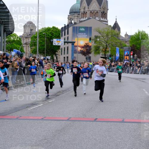 25.04.2026 - Das Zehntel Tim E. http://msf.ph/oto/9574422 25.04.2026 10:50:30 Ziel 5422, 5457, 5458, 5580, 5743, 5811, 5869, 5885, 6099, 6496, 6717, 6919, 7104, 7198, 7199, 7201, 7391, 7546, 7725, 7955, 7968 meine-sportfotos.de
