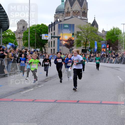 25.04.2026 - Das Zehntel Tim E. http://msf.ph/oto/9574424 25.04.2026 10:50:30 Ziel 5422, 5457, 5458, 5580, 5743, 5811, 5869, 5885, 6099, 6496, 6717, 6919, 7104, 7198, 7199, 7201, 7391, 7546, 7725, 7955, 7968 meine-sportfotos.de
