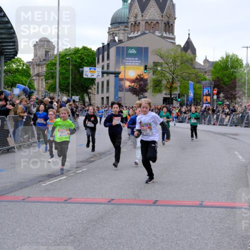25.04.2026 - Das Zehntel Tim E. http://msf.ph/oto/9574425 25.04.2026 10:50:30 Ziel 5422, 5457, 5458, 5580, 5743, 5811, 5869, 5885, 6099, 6496, 6717, 6919, 7104, 7198, 7199, 7201, 7391, 7546, 7725, 7955, 7968 meine-sportfotos.de