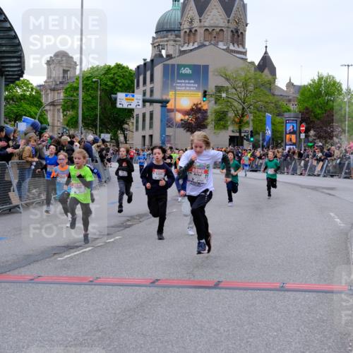 25.04.2026 - Das Zehntel Tim E. http://msf.ph/oto/9574426 25.04.2026 10:50:30 Ziel 5422, 5457, 5458, 5580, 5743, 5811, 5869, 5885, 6099, 6496, 6717, 6919, 7104, 7198, 7199, 7201, 7391, 7546, 7725, 7955, 7968 meine-sportfotos.de
