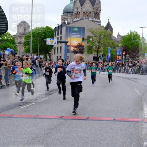 25.04.2026 - Das Zehntel Tim E. http://msf.ph/oto/9574427 25.04.2026 10:50:30 Ziel 5422, 5457, 5458, 5580, 5743, 5811, 5869, 5885, 6099, 6496, 6717, 6919, 7104, 7198, 7199, 7201, 7391, 7546, 7725, 7955, 7968 meine-sportfotos.de