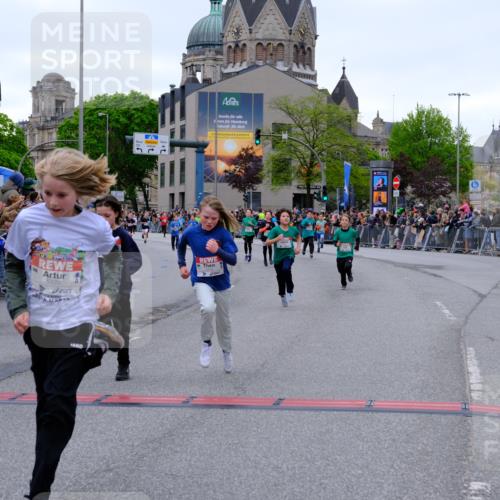 25.04.2026 - Das Zehntel Tim E. http://msf.ph/oto/9574429 25.04.2026 10:50:31 Ziel 5422, 5457, 5458, 5580, 5743, 5811, 5869, 5885, 5924, 6099, 6496, 6508, 6717, 6919, 6993, 7104, 7198, 7199, 7201, 7391, 7546, 7725, 7955, 7968 meine-sportfotos.de