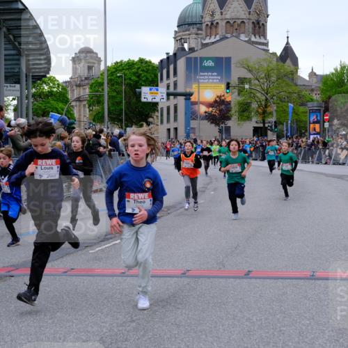 25.04.2026 - Das Zehntel Tim E. http://msf.ph/oto/9574434 25.04.2026 10:50:31 Ziel 5422, 5457, 5458, 5580, 5743, 5811, 5869, 5885, 5924, 6099, 6496, 6508, 6717, 6919, 6993, 7104, 7198, 7199, 7201, 7391, 7546, 7725, 7955, 7968 meine-sportfotos.de