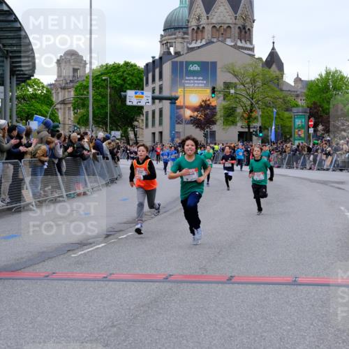 25.04.2026 - Das Zehntel Tim E. http://msf.ph/oto/9574438 25.04.2026 10:50:32 Ziel 5422, 5457, 5458, 5580, 5743, 5811, 5869, 5885, 5924, 6039, 6099, 6496, 6508, 6919, 6993, 7104, 7198, 7199, 7201, 7391, 7546, 7725, 7955, 7968 meine-sportfotos.de