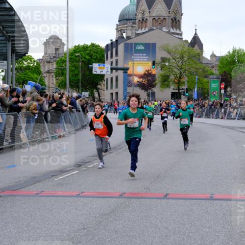 25.04.2026 - Das Zehntel Tim E. http://msf.ph/oto/9574439 25.04.2026 10:50:32 Ziel 5422, 5457, 5458, 5580, 5743, 5811, 5869, 5885, 5924, 6039, 6099, 6496, 6508, 6919, 6993, 7104, 7198, 7199, 7201, 7391, 7546, 7725, 7955, 7968 meine-sportfotos.de