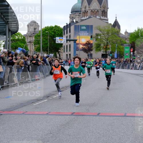 25.04.2026 - Das Zehntel Tim E. http://msf.ph/oto/9574440 25.04.2026 10:50:32 Ziel 5422, 5457, 5458, 5580, 5743, 5811, 5869, 5885, 5924, 6039, 6099, 6496, 6508, 6919, 6993, 7104, 7198, 7199, 7201, 7391, 7546, 7725, 7955, 7968 meine-sportfotos.de
