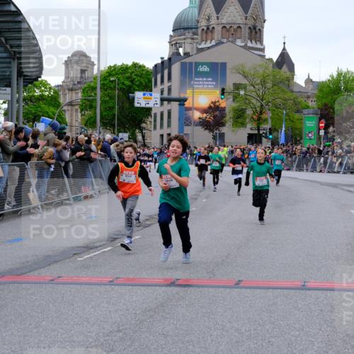25.04.2026 - Das Zehntel Tim E. http://msf.ph/oto/9574441 25.04.2026 10:50:32 Ziel 5422, 5457, 5458, 5580, 5743, 5811, 5869, 5885, 5924, 6039, 6099, 6496, 6508, 6919, 6993, 7104, 7198, 7199, 7201, 7391, 7546, 7725, 7955, 7968 meine-sportfotos.de