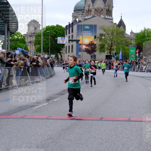 25.04.2026 - Das Zehntel Tim E. http://msf.ph/oto/9574452 25.04.2026 10:50:34 Ziel 5422, 5457, 5458, 5580, 5743, 5811, 5869, 5885, 5924, 6039, 6336, 6496, 6508, 6919, 6993, 7104, 7198, 7199, 7201, 7337, 7391, 7546, 7725, 7955, 7968 meine-sportfotos.de