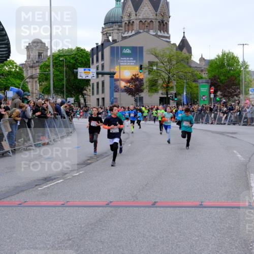 25.04.2026 - Das Zehntel Tim E. http://msf.ph/oto/9574455 25.04.2026 10:50:35 Ziel 5422, 5457, 5458, 5580, 5743, 5752, 5811, 5869, 5885, 5924, 6039, 6336, 6343, 6353, 6496, 6508, 6919, 6993, 7104, 7198, 7199, 7201, 7337, 7391, 7725, 7955, 7968 meine-sportfotos.de