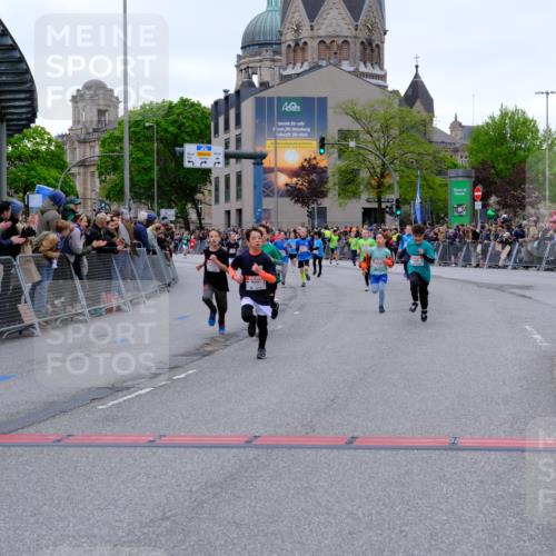 25.04.2026 - Das Zehntel Tim E. http://msf.ph/oto/9574456 25.04.2026 10:50:35 Ziel 5422, 5457, 5458, 5580, 5743, 5752, 5811, 5869, 5885, 5924, 6039, 6336, 6343, 6353, 6496, 6508, 6919, 6993, 7104, 7198, 7199, 7201, 7337, 7391, 7725, 7955, 7968 meine-sportfotos.de