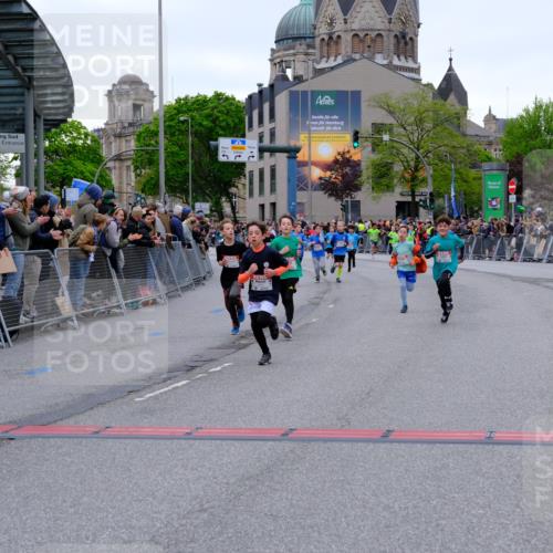 25.04.2026 - Das Zehntel Tim E. http://msf.ph/oto/9574459 25.04.2026 10:50:35 Ziel 5422, 5457, 5458, 5580, 5743, 5752, 5811, 5869, 5885, 5924, 6039, 6336, 6343, 6353, 6496, 6508, 6919, 6993, 7104, 7198, 7199, 7201, 7337, 7391, 7725, 7955, 7968 meine-sportfotos.de