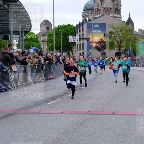 25.04.2026 - Das Zehntel Tim E. http://msf.ph/oto/9574462 25.04.2026 10:50:36 Ziel 5422, 5457, 5458, 5580, 5743, 5752, 5811, 5924, 6039, 6336, 6343, 6353, 6508, 6993, 7104, 7198, 7199, 7201, 7337, 7391, 7725, 7955, 7968 meine-sportfotos.de