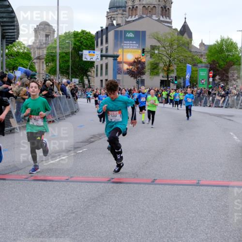 25.04.2026 - Das Zehntel Tim E. http://msf.ph/oto/9574470 25.04.2026 10:50:37 Ziel 5422, 5457, 5458, 5566, 5580, 5743, 5752, 5924, 6039, 6336, 6343, 6353, 6508, 6907, 6910, 6993, 7104, 7198, 7199, 7201, 7337, 7391, 7955, 7968 meine-sportfotos.de